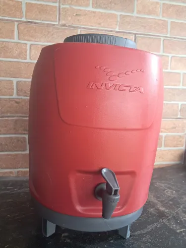 Garrafa 12 Litros invicta.