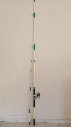 Vendo duas varas profissional de pesca