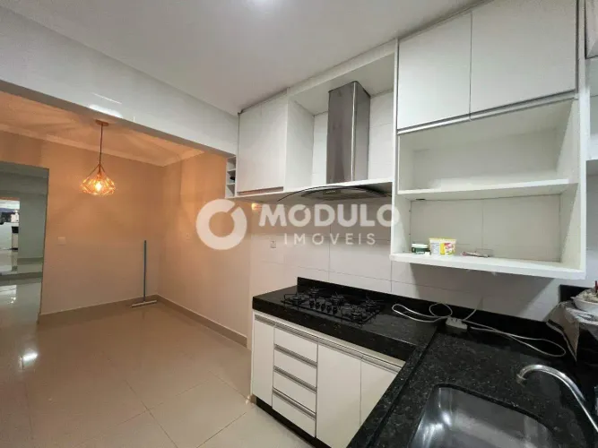 Apartamento disponível para locação no bairro Novo Mundo.
