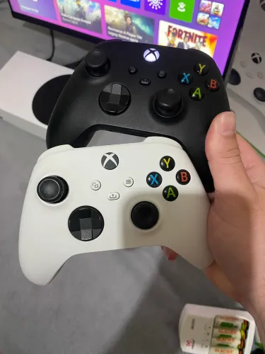 Xbox Séries S + Monitor 144hz
