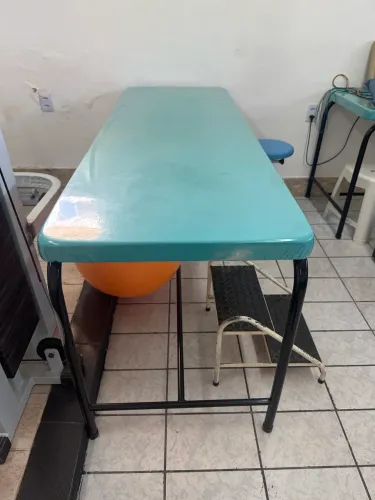 Cama/Diva hospitalar ou ambulatorial