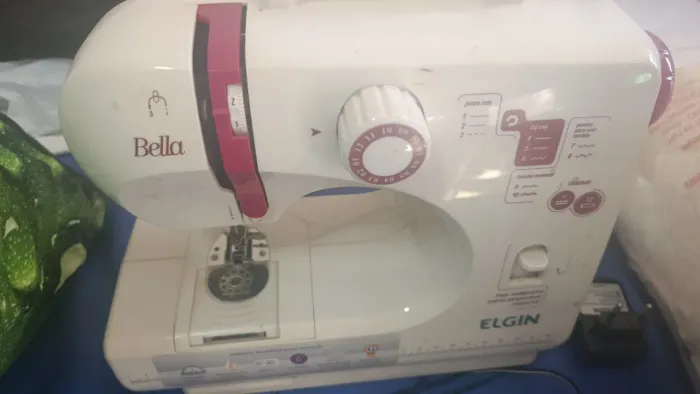 Máquina de costura