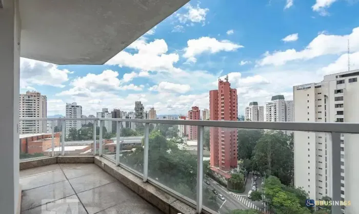 Apartamento à venda com 4 quartos, sendo 2 suítes - Vila Andrade, São Paulo, SP
