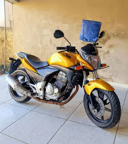 Moto a venda 