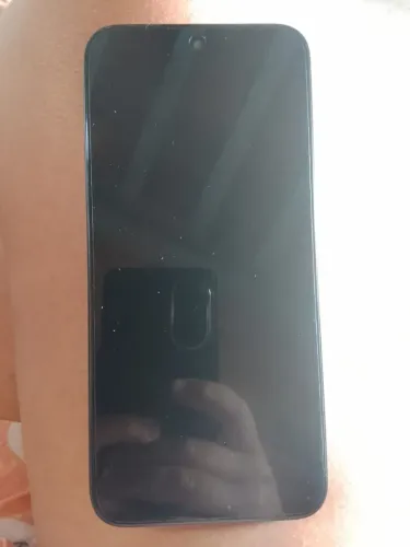 realme C85 é um smartphone focado em bateria gigante e alta durabilidade,