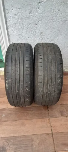 Par Pneus Goodyear 205 50 17