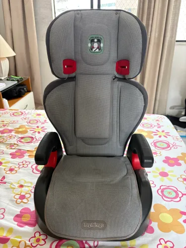 Cadeirinha infantil para carro