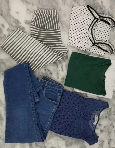 Lote Roupas Femininas P E 36 - Jeans Camisola E Pokemon 6 Peças