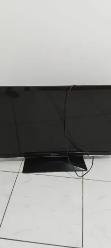Tv para concerto ou retirada de peças