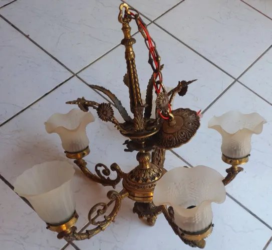 Lustre de bronze maciço
