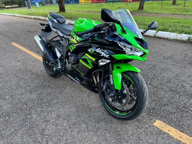 Kawasaki Ninja ZX-6R 636 mod. 2020 impecável, muito nova.