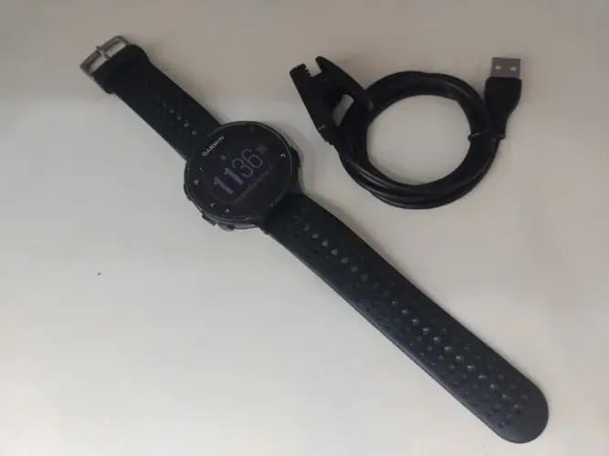Relogio com GPS e frequencimetro Garmin Forerunner 235