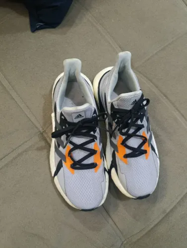 Tênis Adidas número 38