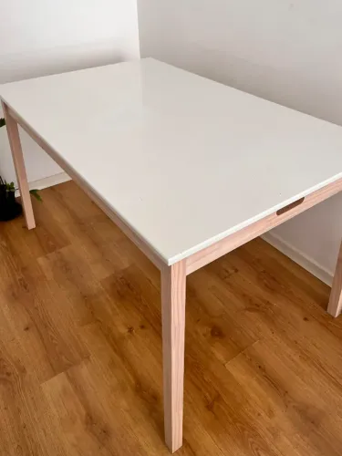 Mesa de jantar retangular