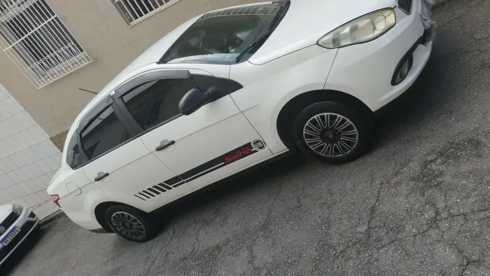 Fiat Grand Siena 1.4 EVO Flex 8V 4P 2021