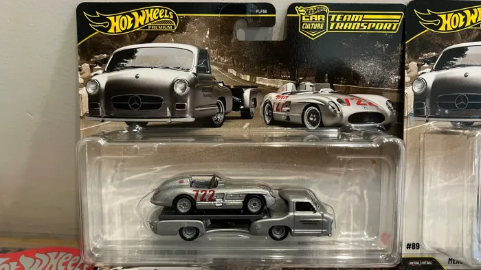 Hot Wheels Team Transport Mercedes Benz 300 SLR