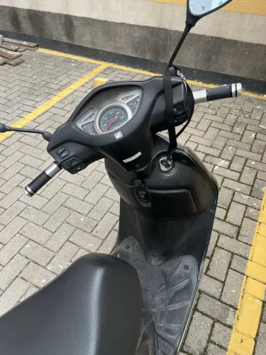 MOTO LEAD (sem nenhum defeito)