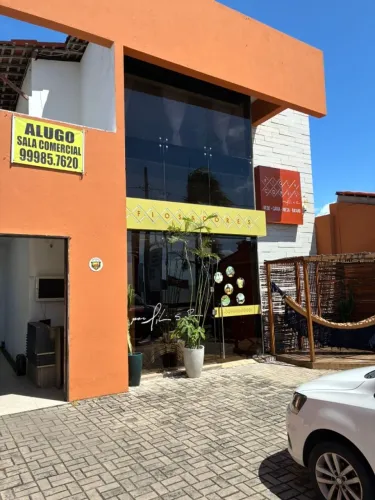 ALUGO SALA COMERCIAL A BEIRA MAR DE MANAÍRA Contato: *