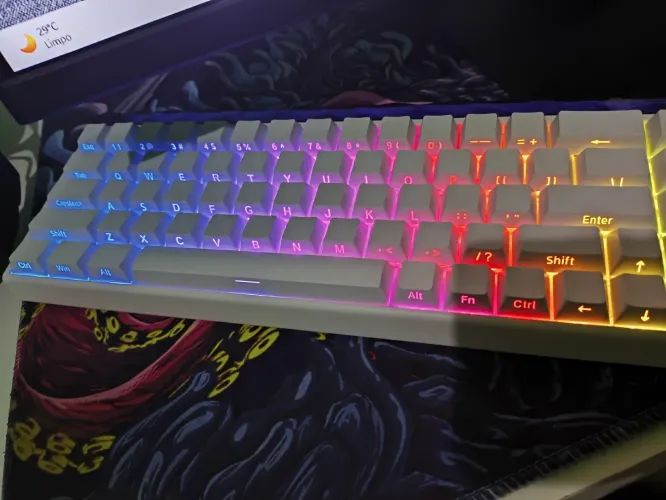 VENDO TECLADO HERO 68 HE MAGNÉTICO