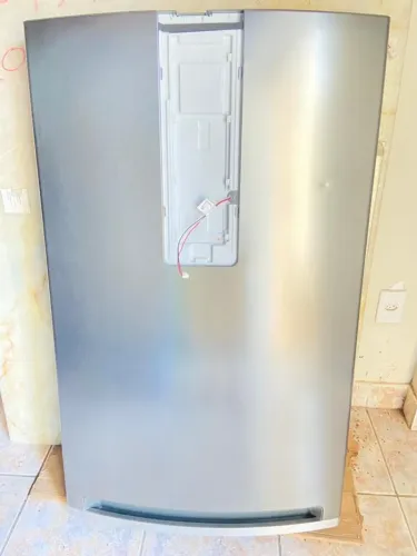 Para assistência técnica - porta de geladeira - super preço