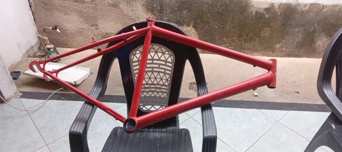 Vendo este quadro de bicicleta aro 26