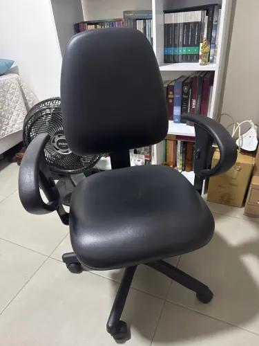 Cadeira de Escritório ajuste de costas e altura