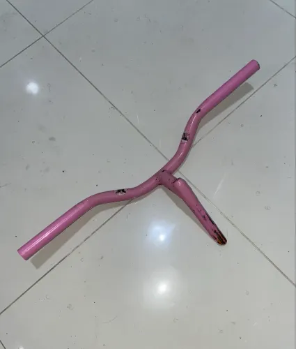 Guidon cor de rosa