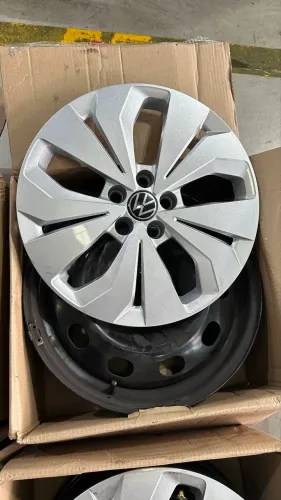 4 Rodas de ferro e Calotas Original R16 T-Cross 2026.. Novos