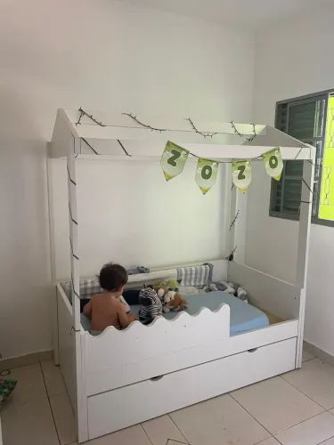 Cama montessoriana