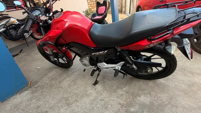 Vende-se CG FAN 160