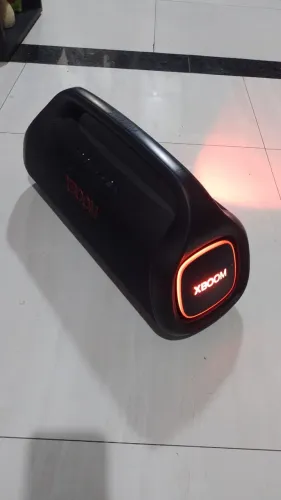 Caixa de som LG XBOOM prova d`agua , aceito cartao