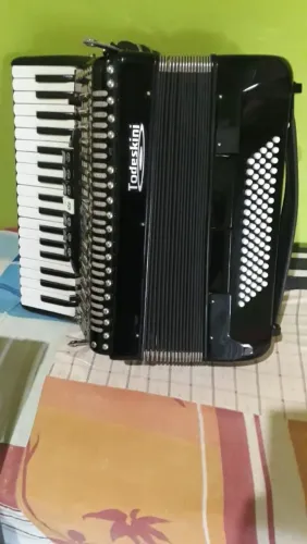Sanfona todeskini