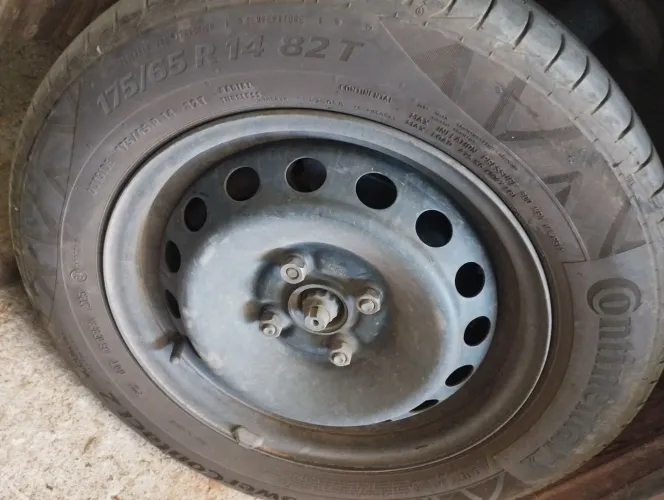 Pneu continental Power Contact 2 175/65 R14