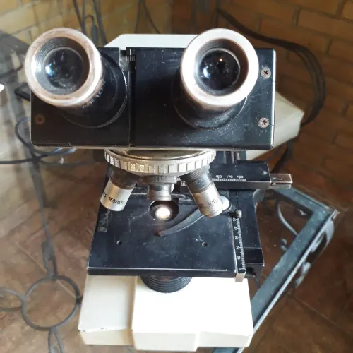 Microscópio Olympikus