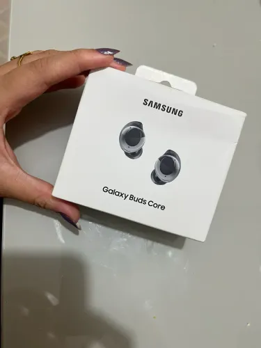 Fones de ouvido Samsung Buds core