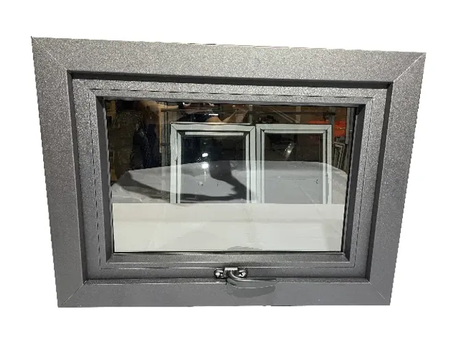 Janela PVC Maxim Ar 79 x 59 cm c/vidro acústico cor preta
