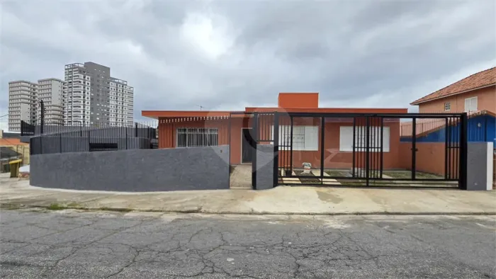 Casa para alugar com 3 quartos em Morumbi, São Paulo - SP