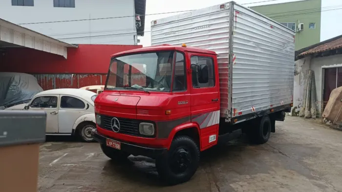 Vende-se Mercedes 
