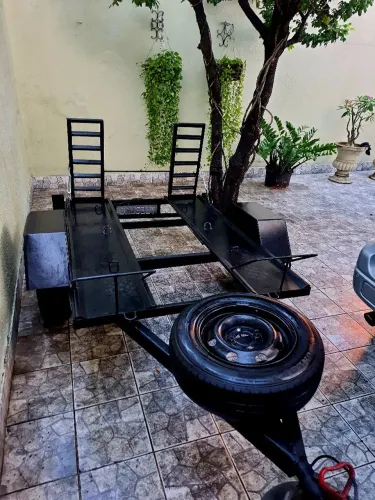 Só a carrocinha, nova do ano, emplacada 