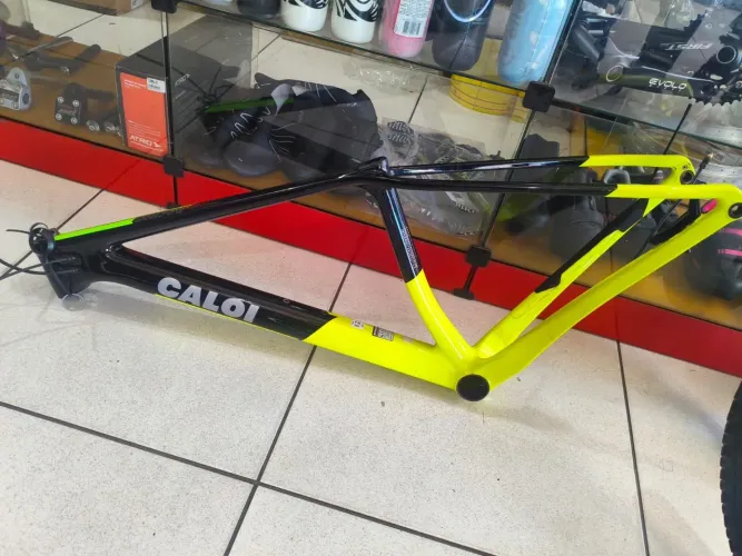 Quadro Caloi carbon