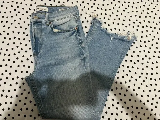 Calça jeans zara - tamanho 38 - modelo The dreed flare 