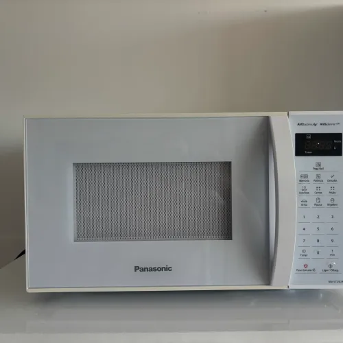 O Micro-ondas Panasonic - 21 litros