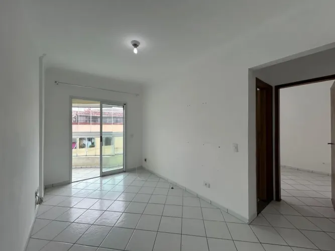 Apartamento para Locação Definitiva no Caiçara, Praia Grande/SP.