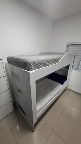 Beliche Solteiro Branca com Prateleira Interna - Excelente Estado