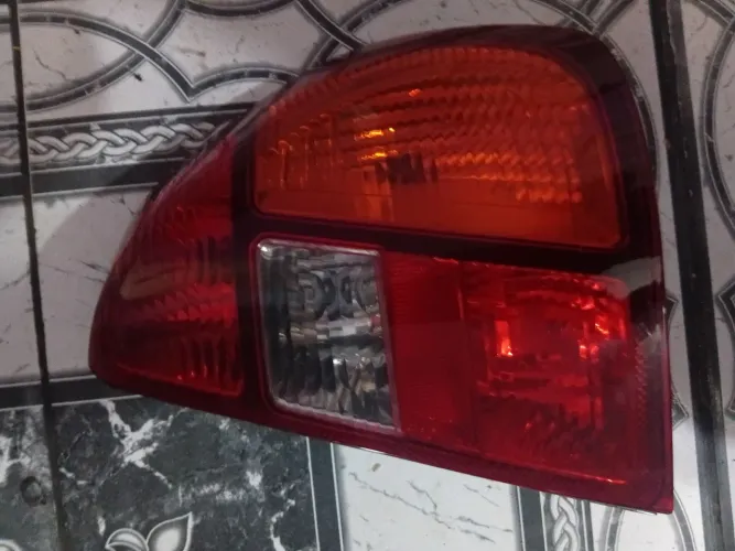 Lanterna trazeira Clio sedam ld