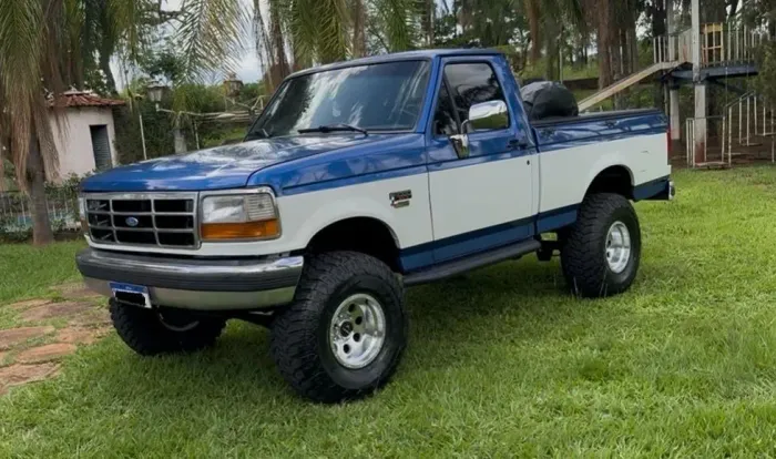 Ford F-1000 Xlt/xl Lighting 4.9i 1997