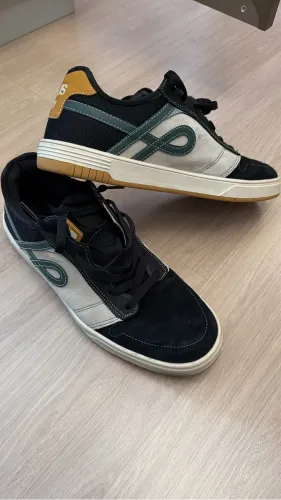 Tenis OUS Original n42