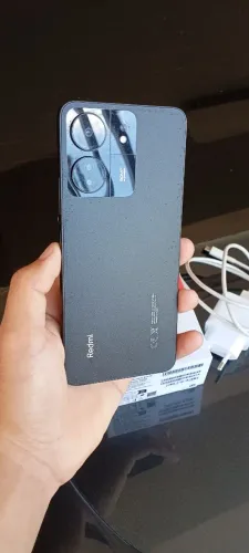 Redmi 13c de 256gb semi novo com Caixa carreador capinha e película