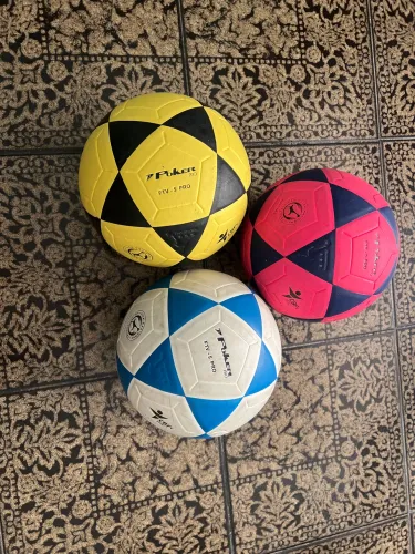 Bola de futvôlei poker 