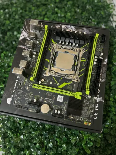 Kit X99-P4 + Intel Xeon E5-2650 v4 (12 Núcleos / 24 Threads)